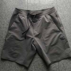 Men’s lululemon shorts size XL
